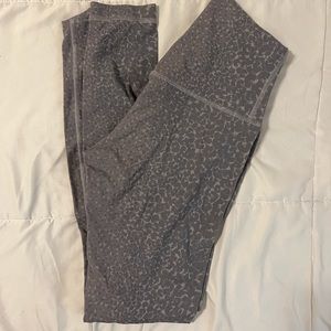 lululemon 28” aligns